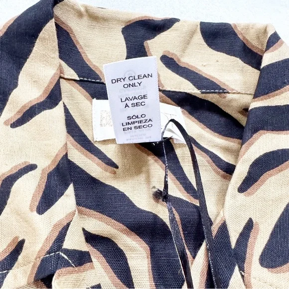 LAST CHANCE! DELETING TONIGHT! 
BEACH RIOT Zebra Button-Up Shirt Small NWT NEW - Picture 5 of 8